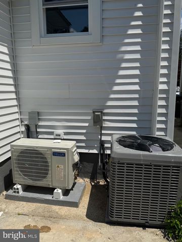 3 N GROVE AVE, National Park, NJ 08063