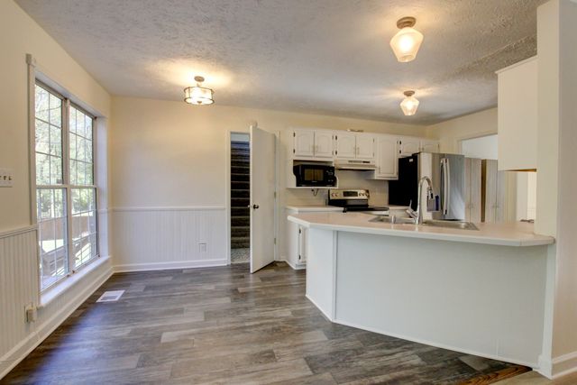 1707 Broadripple Dr, Clarksville, TN 37042