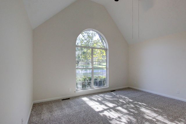 1707 Broadripple Dr, Clarksville, TN 37042