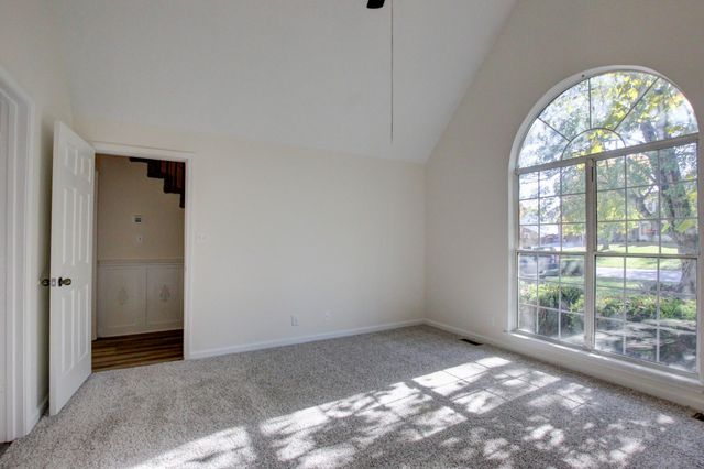 1707 Broadripple Dr, Clarksville, TN 37042