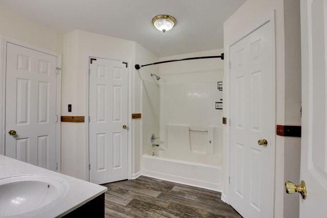 1707 Broadripple Dr, Clarksville, TN 37042