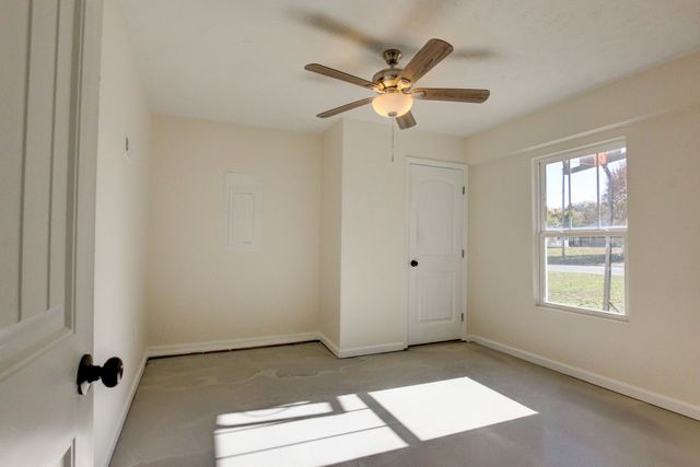 1707 Broadripple Dr, Clarksville, TN 37042