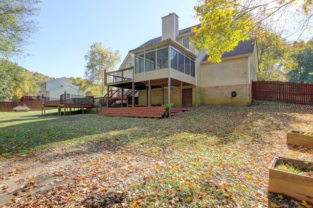 1707 Broadripple Dr, Clarksville, TN 37042