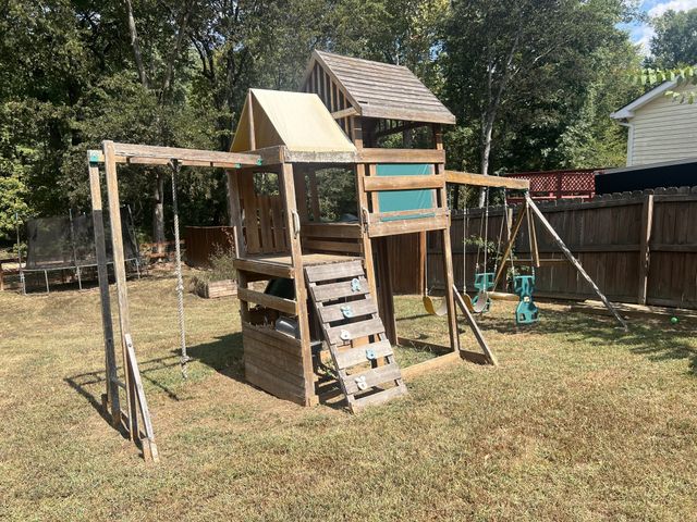 1707 Broadripple Dr, Clarksville, TN 37042