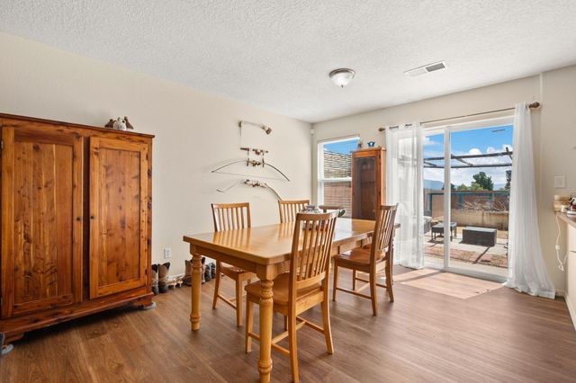 3038 MORRISSEY Street SW, Albuquerque, NM 87121