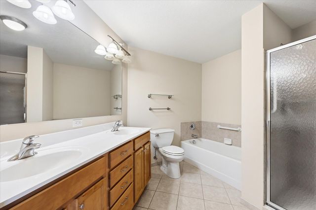 2550 38th Avenue NE 213, Saint Anthony, MN 55421