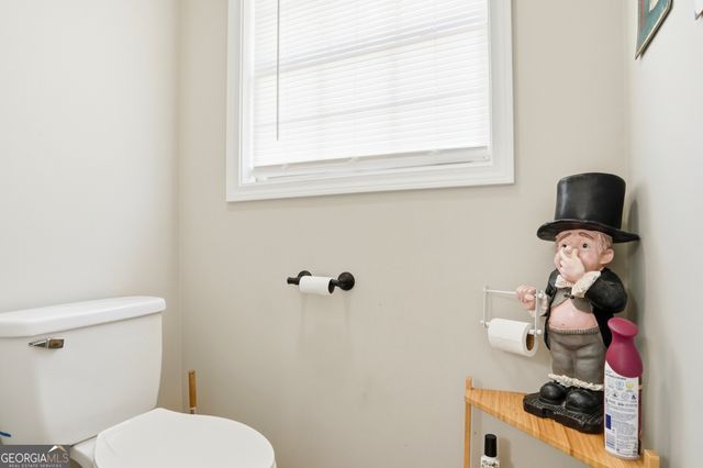 235 Victorian Lake Drive, Brunswick, GA 31525