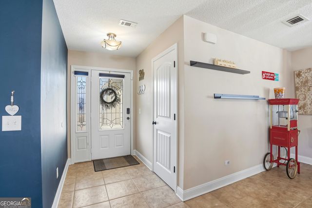 235 Victorian Lake Drive, Brunswick, GA 31525