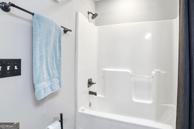 235 Victorian Lake Drive, Brunswick, GA 31525