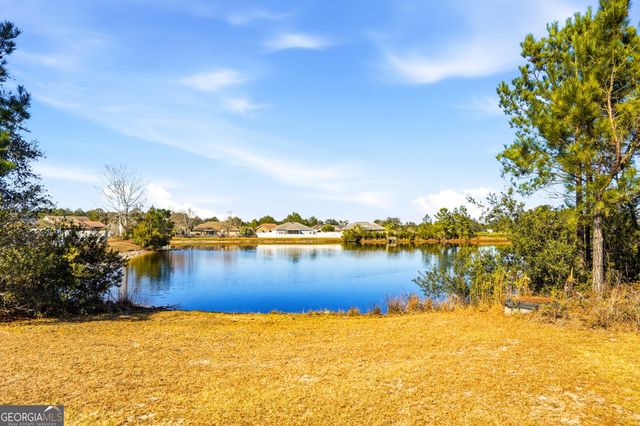 235 Victorian Lake Drive, Brunswick, GA 31525