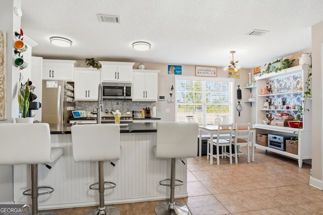 235 Victorian Lake Drive, Brunswick, GA 31525