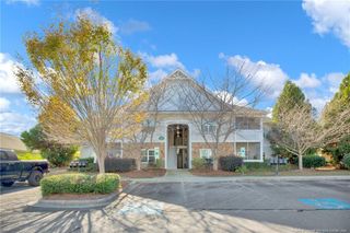 321 Gallery Drive 202, Spring Lake, NC 28390