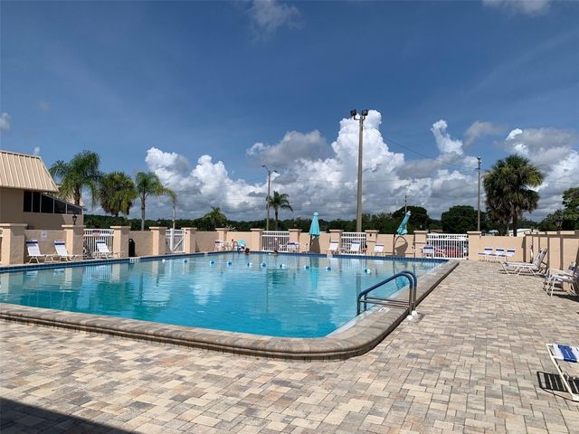 2122 OAK GROVE DRIVE 79, Zellwood, FL 32798