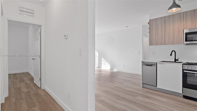 1561 Jefferson Avenue, Miami Beach, FL 33139