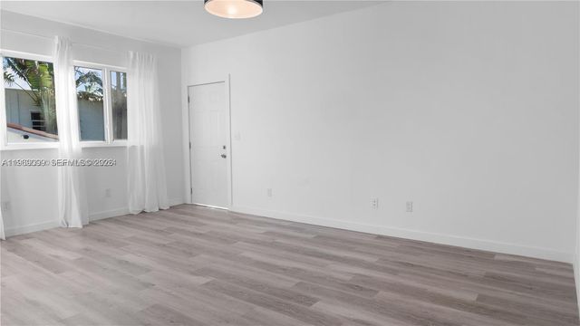 1561 Jefferson Avenue, Miami Beach, FL 33139