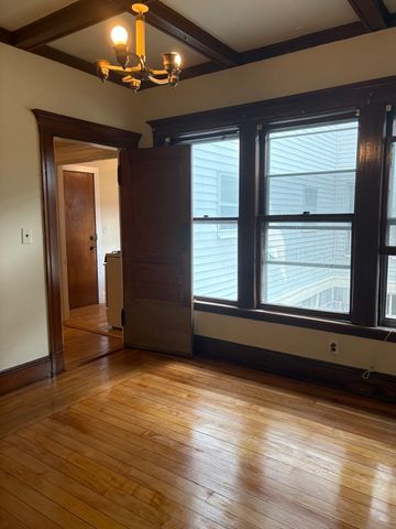 327 Faneuil 1A, Boston, MA 02135