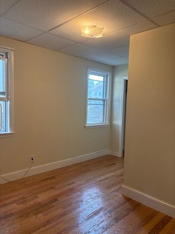 327 Faneuil 1A, Boston, MA 02135
