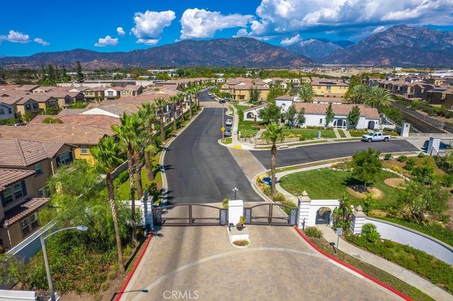 891 Julie Place, Upland, CA 91786