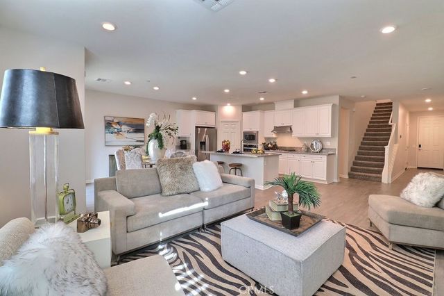 891 Julie Place, Upland, CA 91786