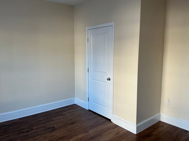 3 Glidden Ave 3, Lowell, MA 01851