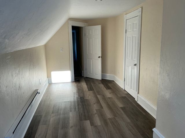 3 Glidden Ave 3, Lowell, MA 01851