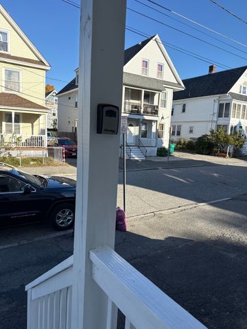 3 Glidden Ave 3, Lowell, MA 01851