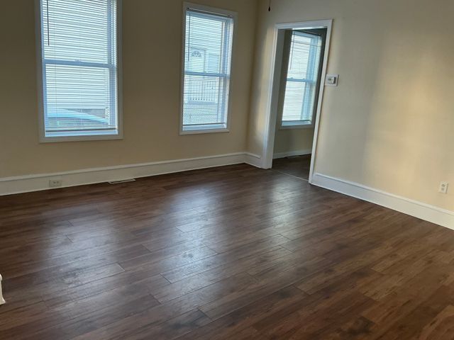 3 Glidden Ave 3, Lowell, MA 01851