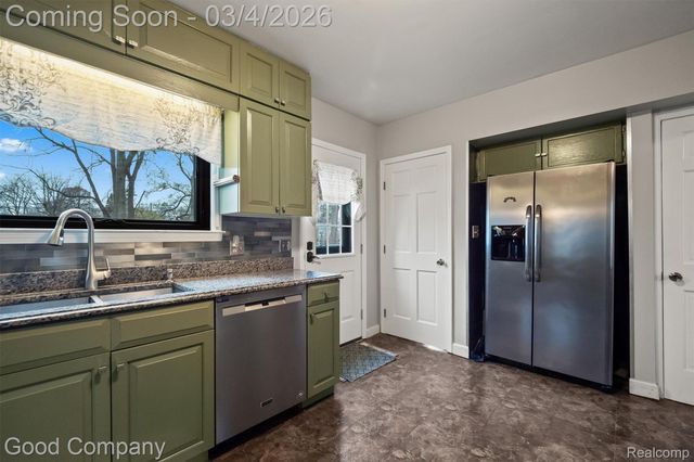 6177 Livernois Road, Troy, MI 48098