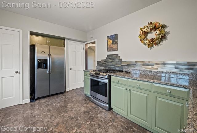 6177 Livernois Road, Troy, MI 48098