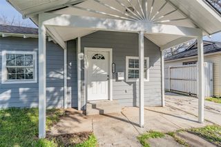 2835 Bentley Avenue, Dallas, TX 75211