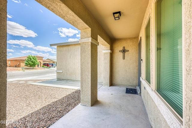 909 Talavera Drive, Horizon City, TX 79928