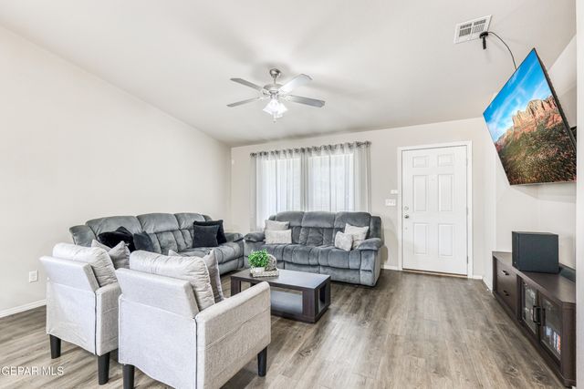 909 Talavera Drive, Horizon City, TX 79928