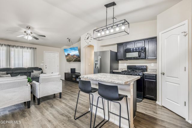 909 Talavera Drive, Horizon City, TX 79928