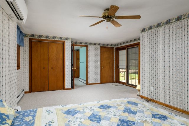 604 Quinapoxet St, Holden, MA 01520