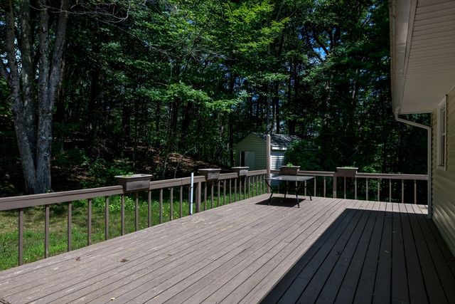 604 Quinapoxet St, Holden, MA 01520