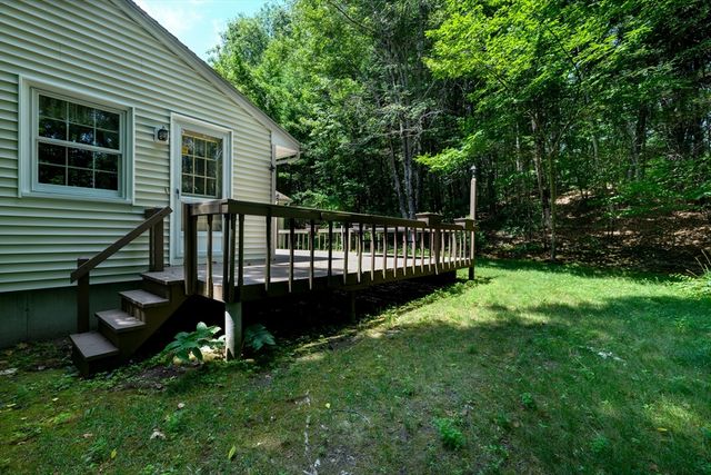 604 Quinapoxet St, Holden, MA 01520