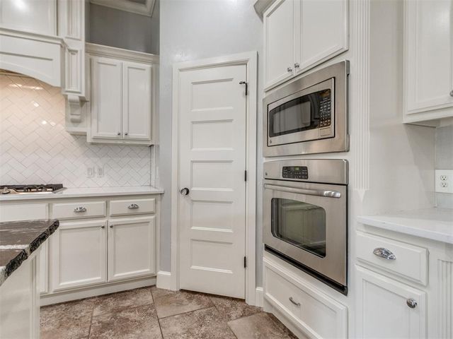 18509 Feliz Drive, Edmond, OK 73012