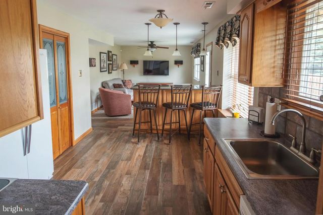 405 WALDON RD, Langhorne, PA 19047