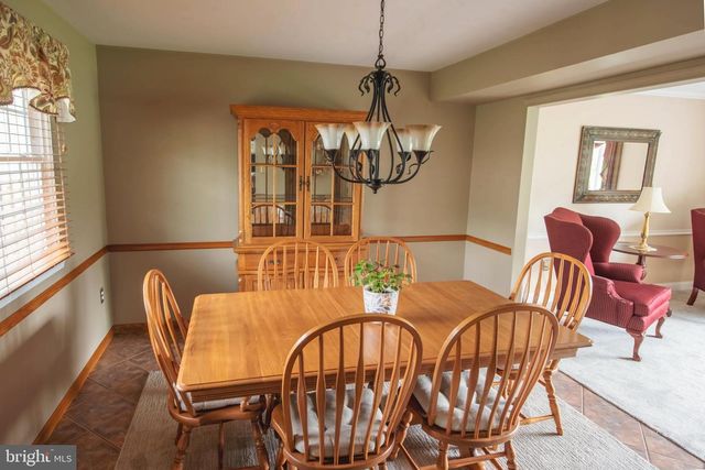 405 WALDON RD, Langhorne, PA 19047