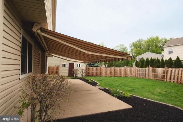 405 WALDON RD, Langhorne, PA 19047