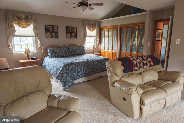 405 WALDON RD, Langhorne, PA 19047