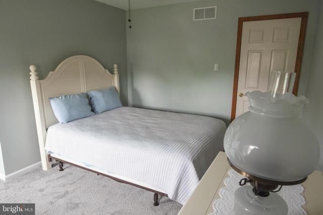 405 WALDON RD, Langhorne, PA 19047