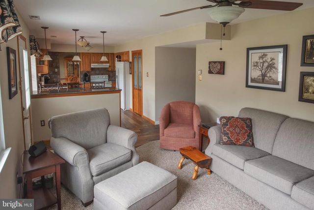 405 WALDON RD, Langhorne, PA 19047