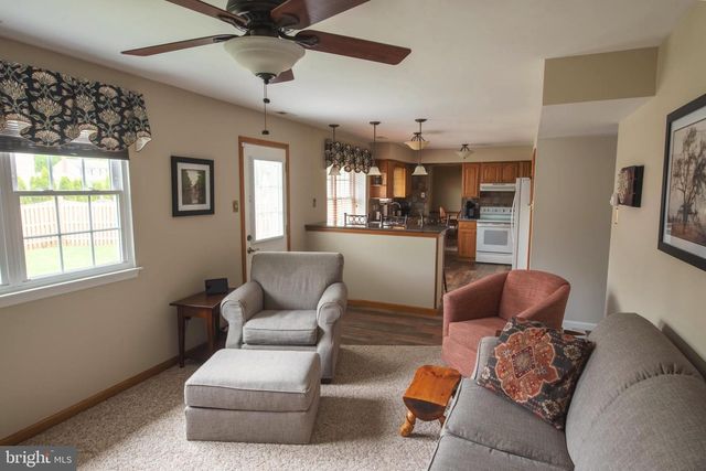 405 WALDON RD, Langhorne, PA 19047