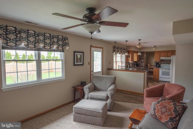 405 WALDON RD, Langhorne, PA 19047