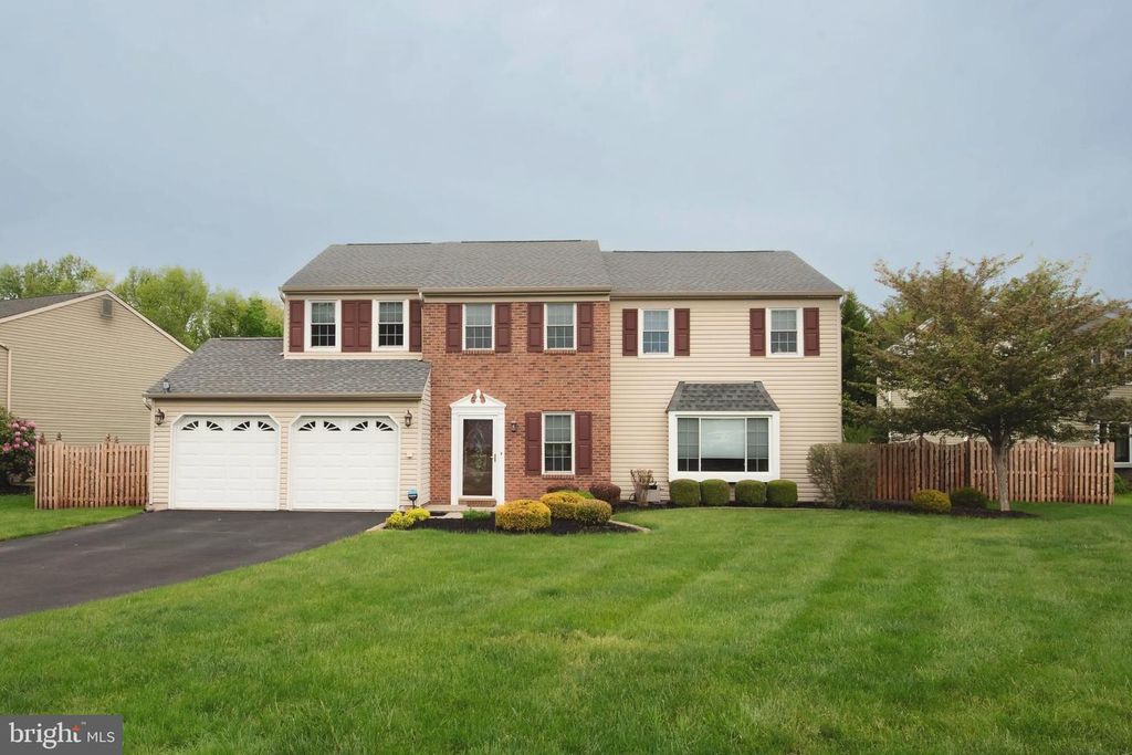 405 WALDON RD, Langhorne, PA 19047