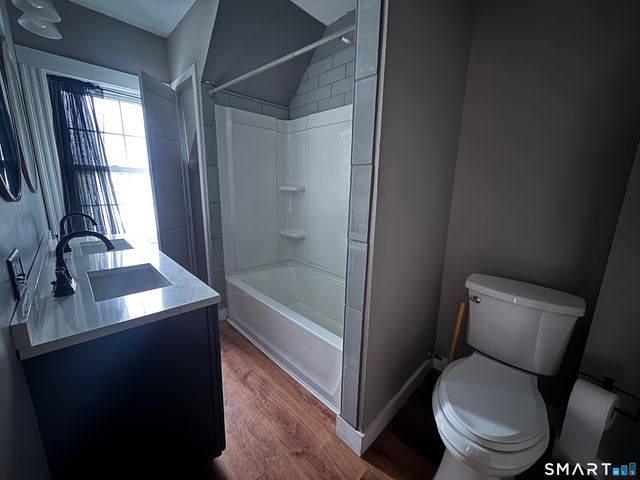 33 Chapman Street, Putnam, CT 06260