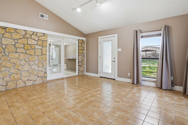 2318 Poco Court, Granbury, TX 76048