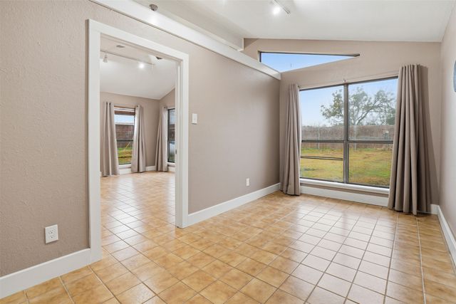 2318 Poco Court, Granbury, TX 76048