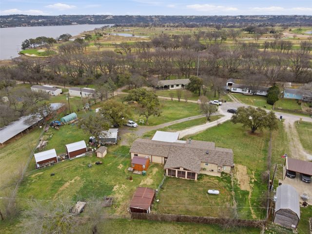 2318 Poco Court, Granbury, TX 76048